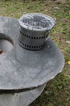 石のBBQテーブル